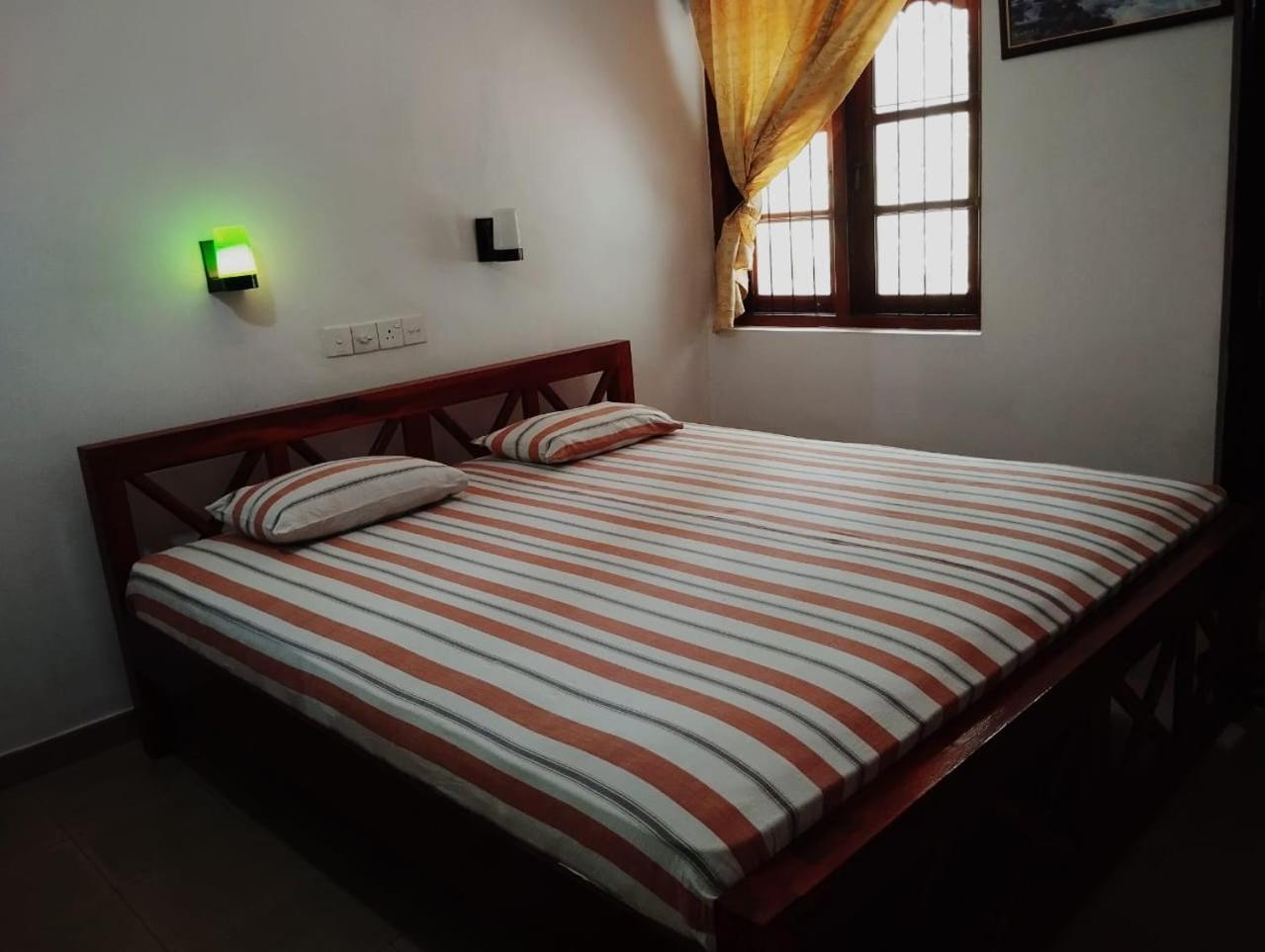 Aura Holiday Inn ทิซซามาฮารามา ภายนอก รูปภาพ