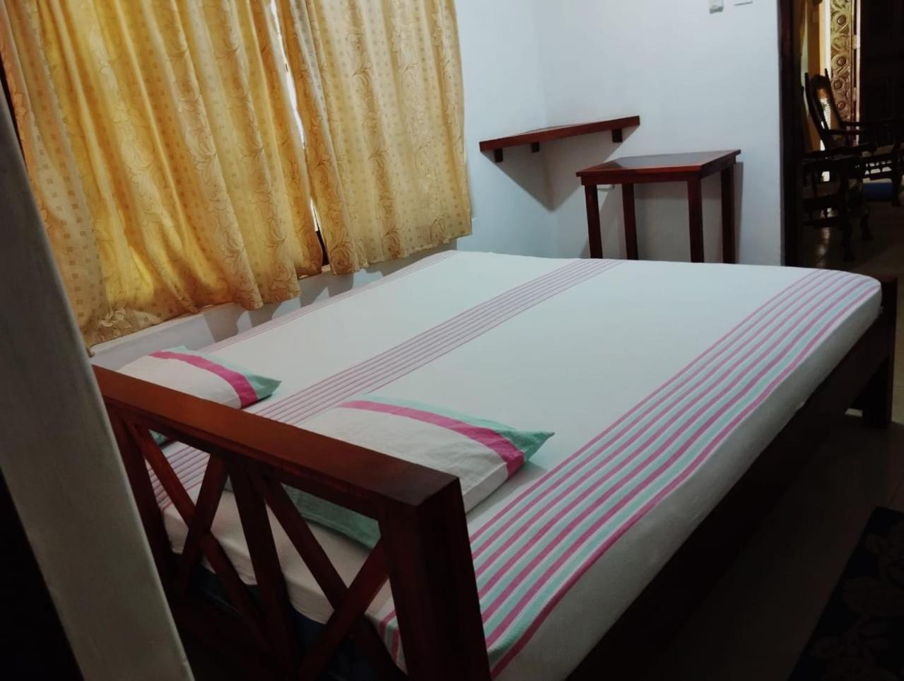 Aura Holiday Inn ทิซซามาฮารามา ภายนอก รูปภาพ
